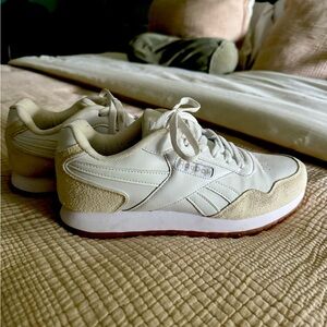 Ladies Reebok Galaxy 3 Size 8.5